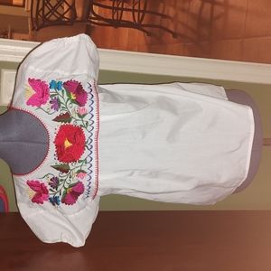Mexican Embroidered White Top Sz. 10
